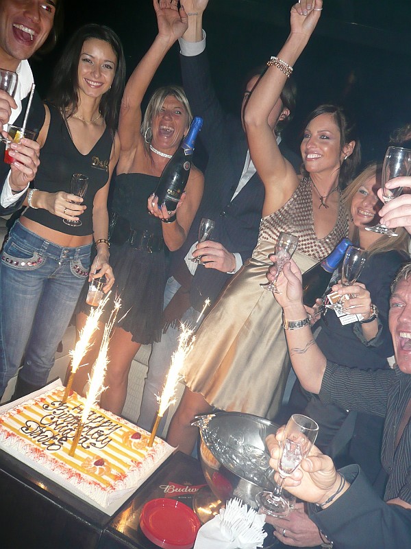 TheClub (3).JPG